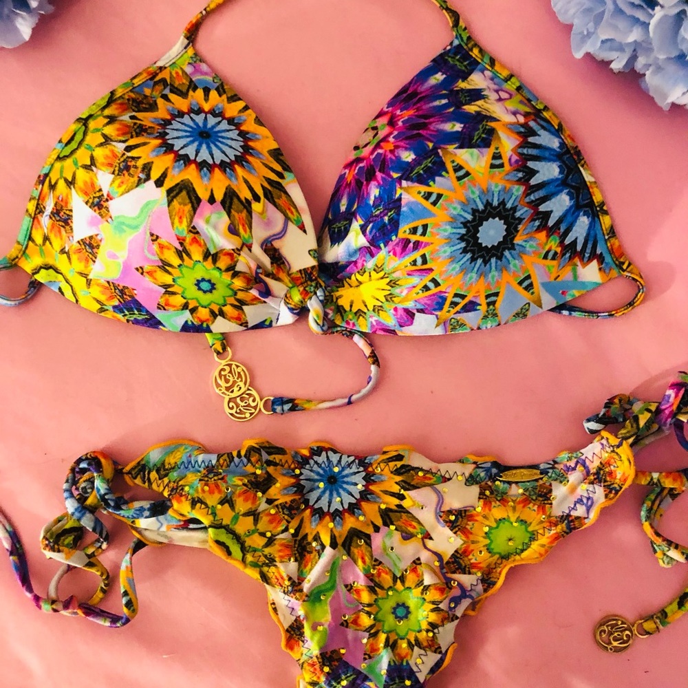 Luli Fama Super hot bikini
